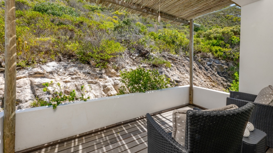 6 Bedroom Property for Sale in Agulhas Western Cape